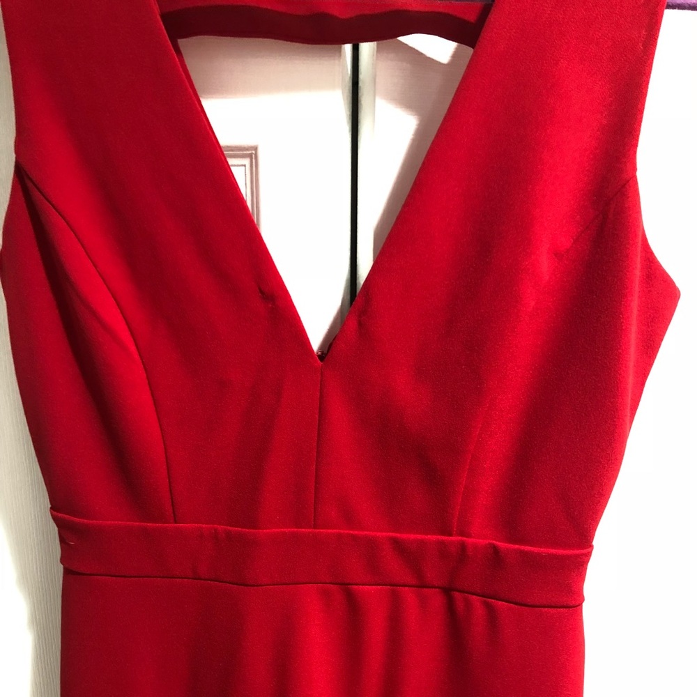 💄Elegant Red Gown